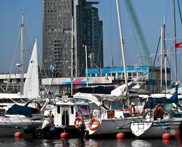 Oliwa Oliwki I Wino * גדנסק